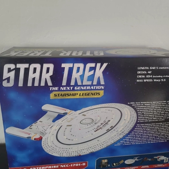 2014 Star Trek Next Generation Enterprise NCC-1701-D "All Good Things"  NIB - Picture 2 of 16